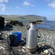 'Base Camp' 1.6 ltr (Anodised Alu. Kettle) + Whistle + Steel Fire-Base - Old School Pebble Beach Break