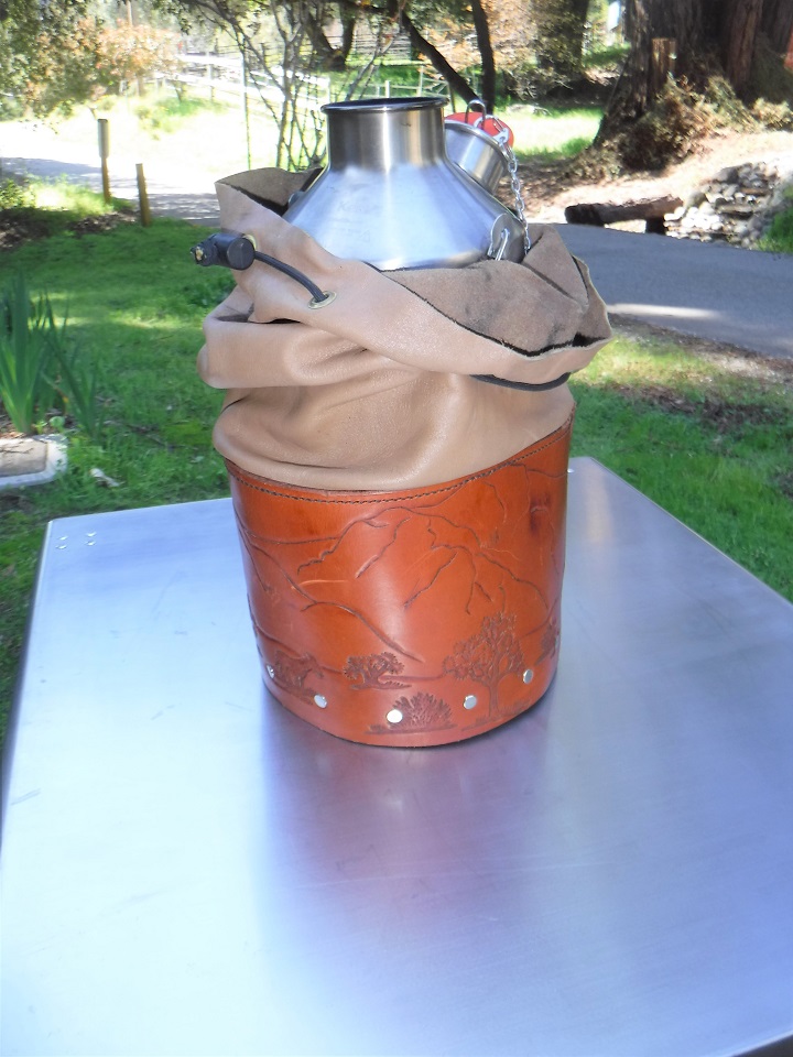 Custom leather carry bag made by a friend. (Boulder Creek, California, USA)