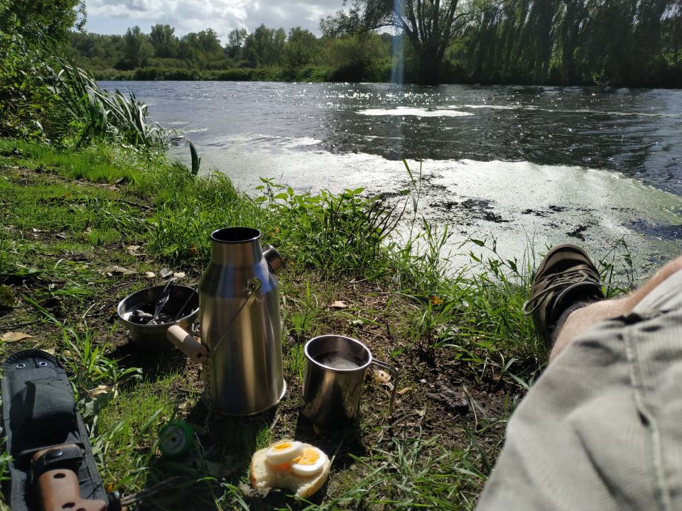 Had coffee and a sandwich for lunch during a hike I did along the Dommel River. A sunny moment on one of the first rainy days this fall. (Den Bosch, Netherlands, looking out on the Dommel River.)